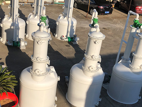 廣東鴻偉木業(yè)熱壓機濕處理